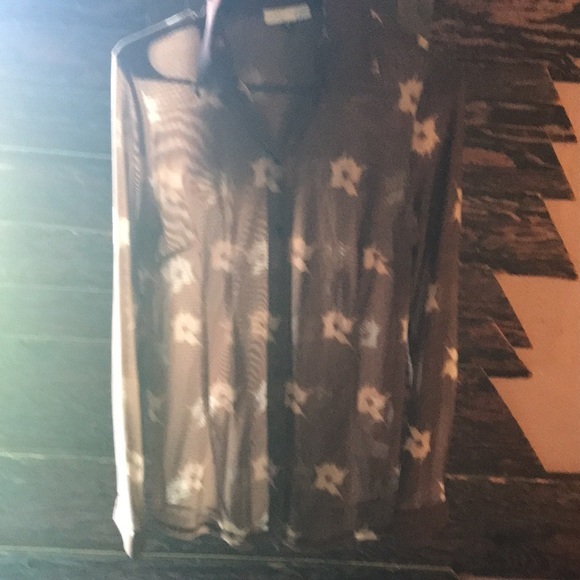Women's brown floral mesh long sleeve topBUTTON DOWN - Picture 4 of 7